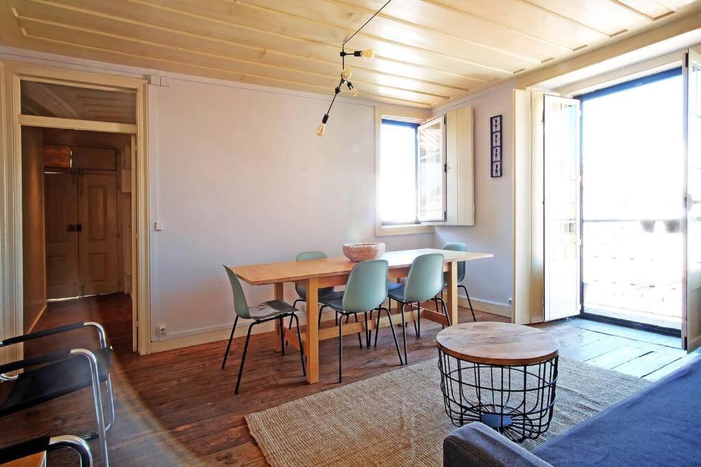 Apartamento Bh4d With View Heart Of Bairro Alto * Bright 4d * 3+1 Br *