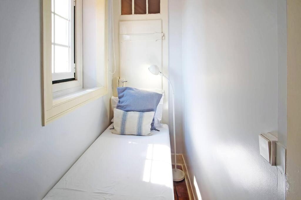 Bh4d With View Heart Of Bairro Alto * Bright 4d * 3+1 Br * Lisboa